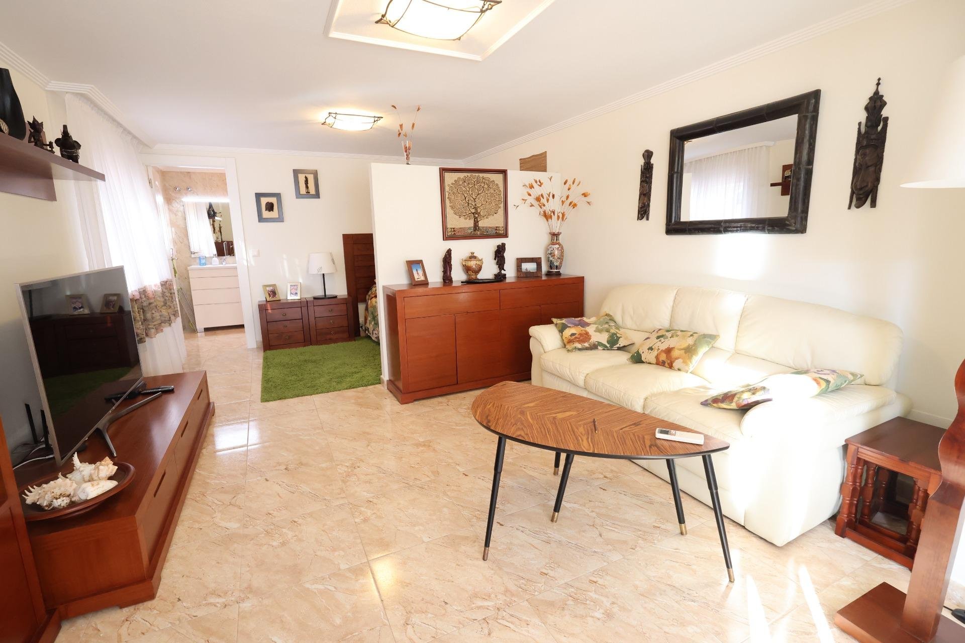 Resale - Villa -
Torrevieja - Los Balcones - Los Altos del Edén