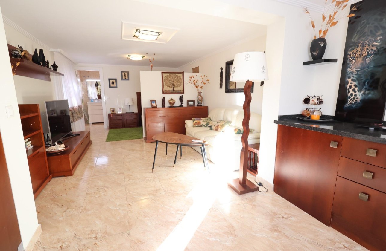 Resale - Villa -
Torrevieja - Los Balcones - Los Altos del Edén