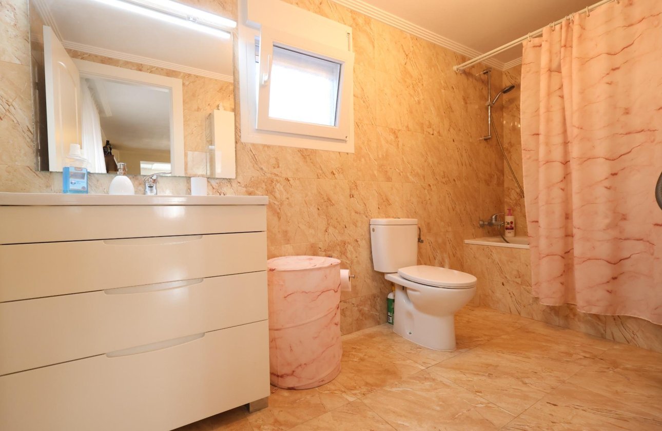 Resale - Villa -
Torrevieja - Los Balcones - Los Altos del Edén