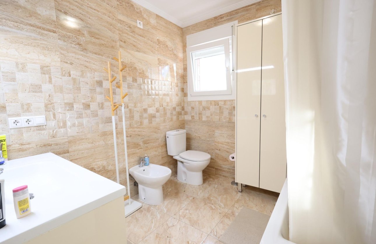 Resale - Villa -
Torrevieja - Los Balcones - Los Altos del Edén