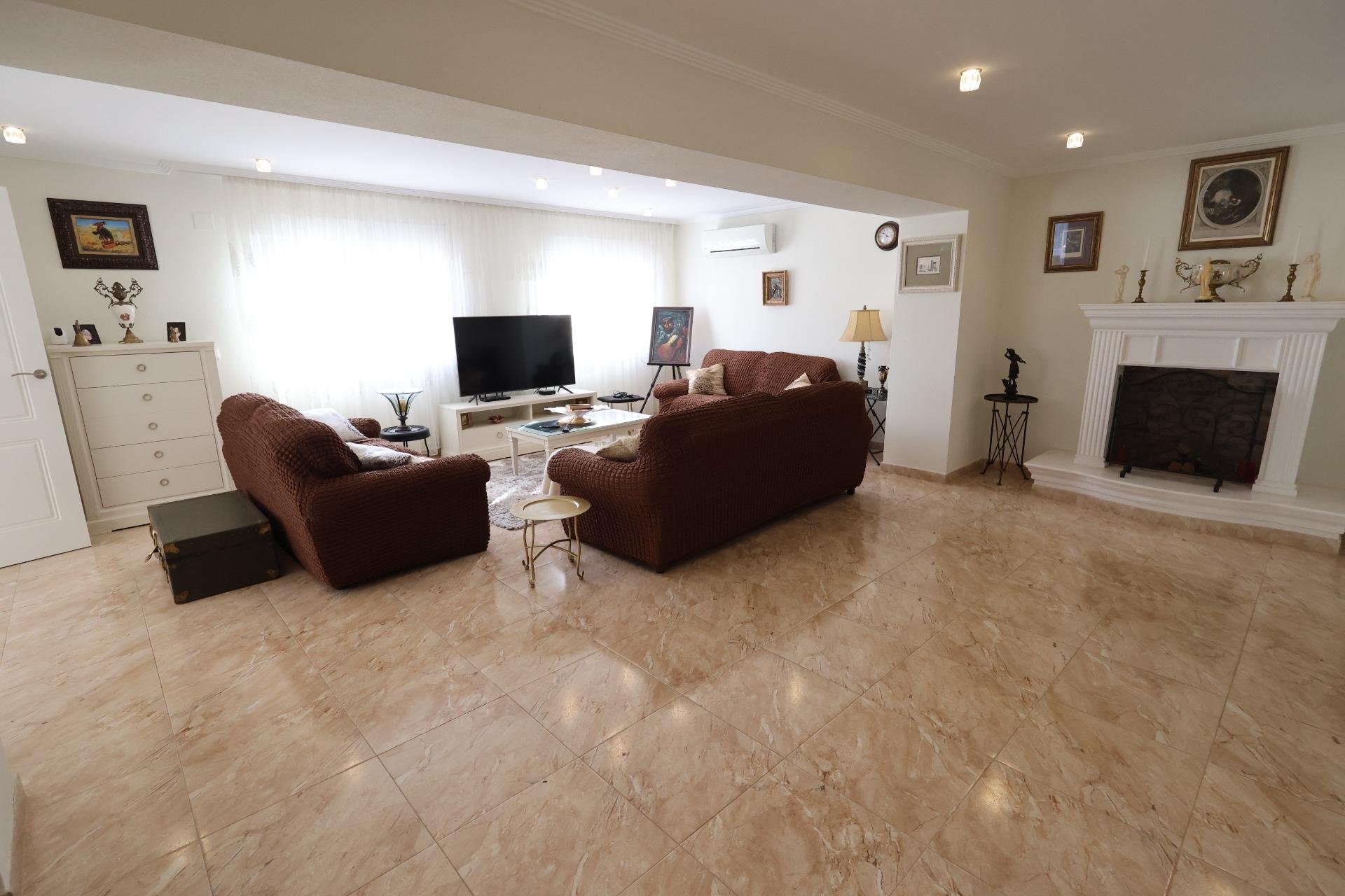 Resale - Villa -
Torrevieja - Los Balcones - Los Altos del Edén