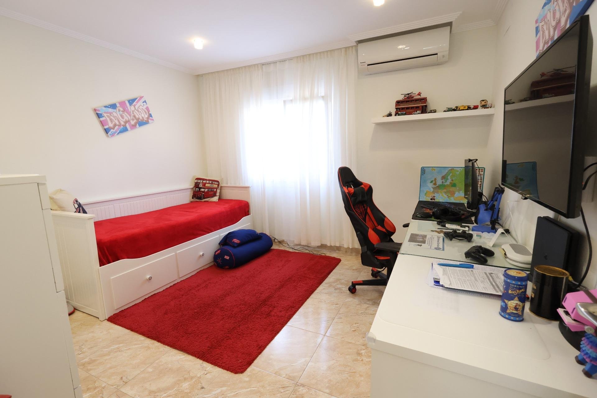 Resale - Villa -
Torrevieja - Los Balcones - Los Altos del Edén