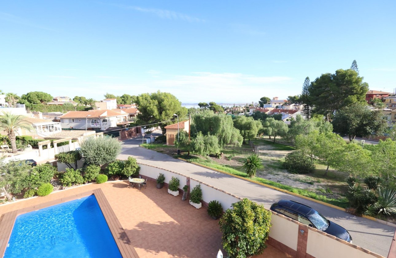 Resale - Villa -
Torrevieja - Los Balcones - Los Altos del Edén