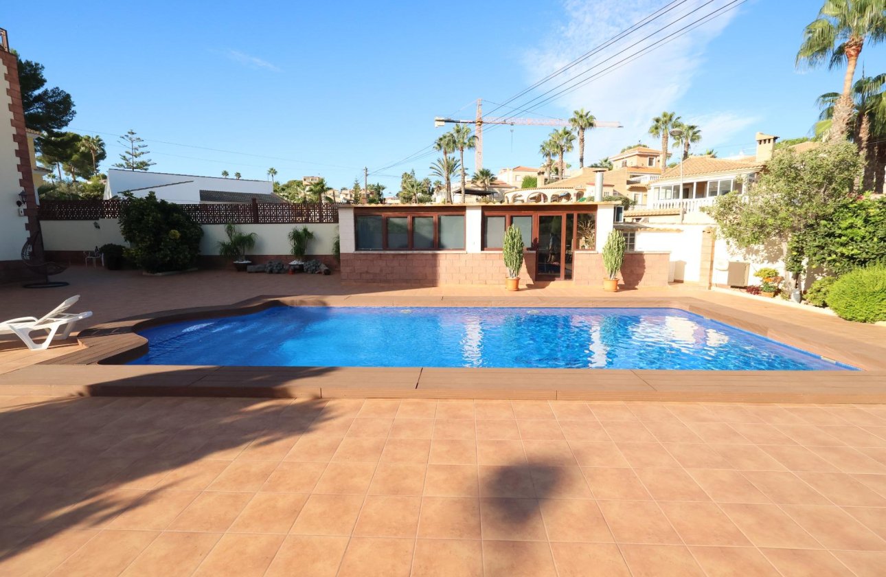 Resale - Villa -
Torrevieja - Los Balcones - Los Altos del Edén