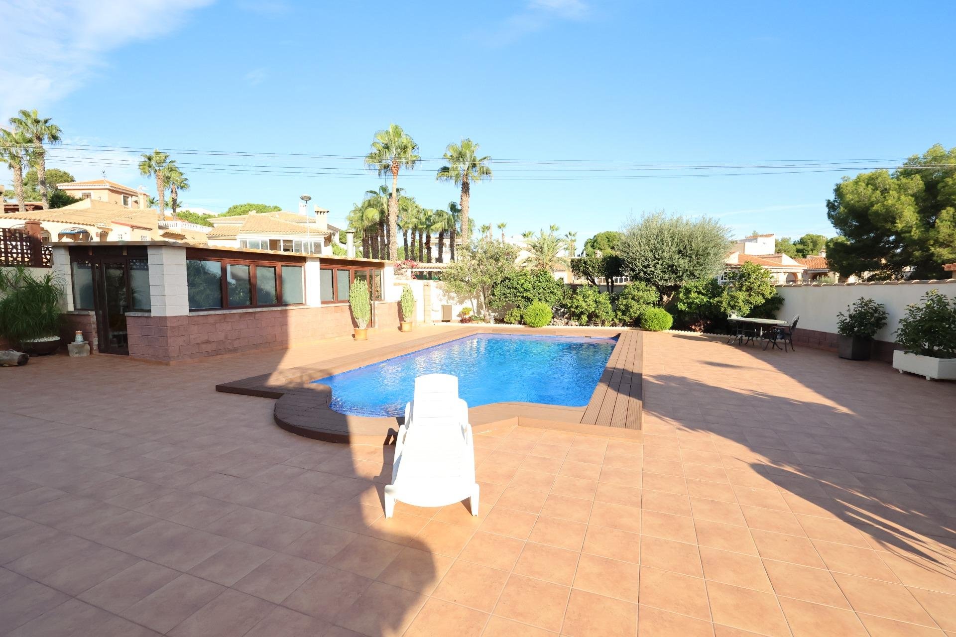 Resale - Villa -
Torrevieja - Los Balcones - Los Altos del Edén