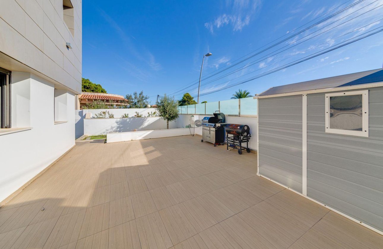Resale - Villa -
Torrevieja - Los Balcones