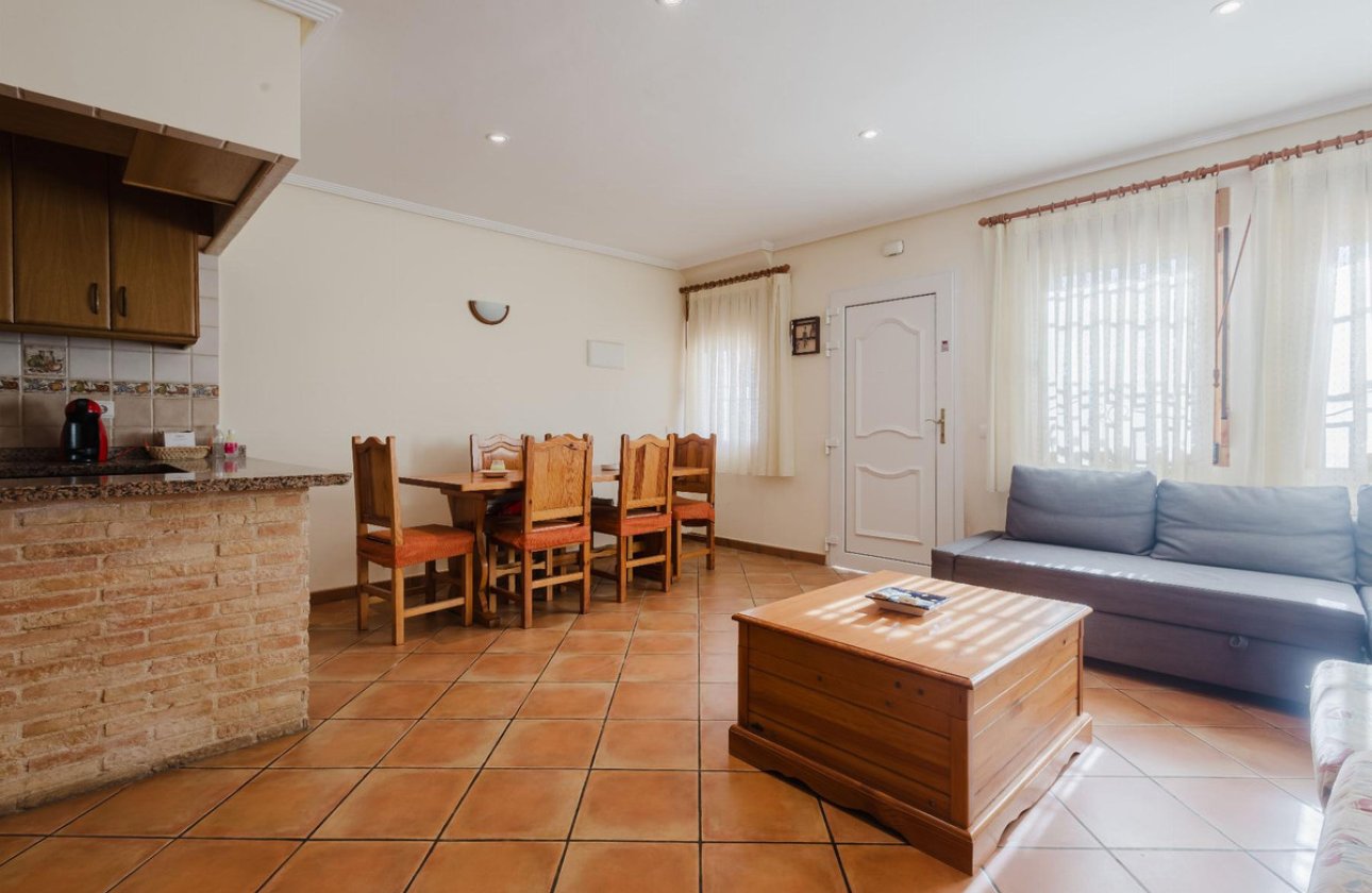 Resale - Villa -
Torrevieja - PLAYA DE LA MATA