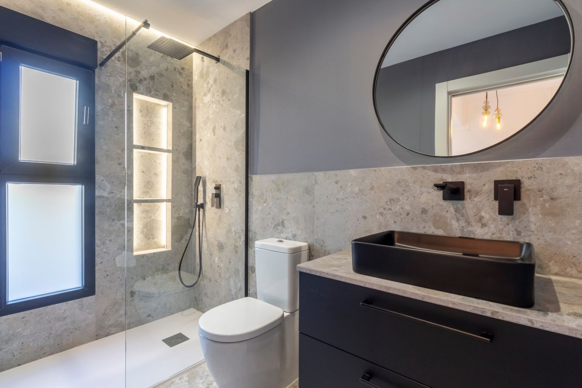 Resale - Villa -
Torrevieja - Torrevieja Centro