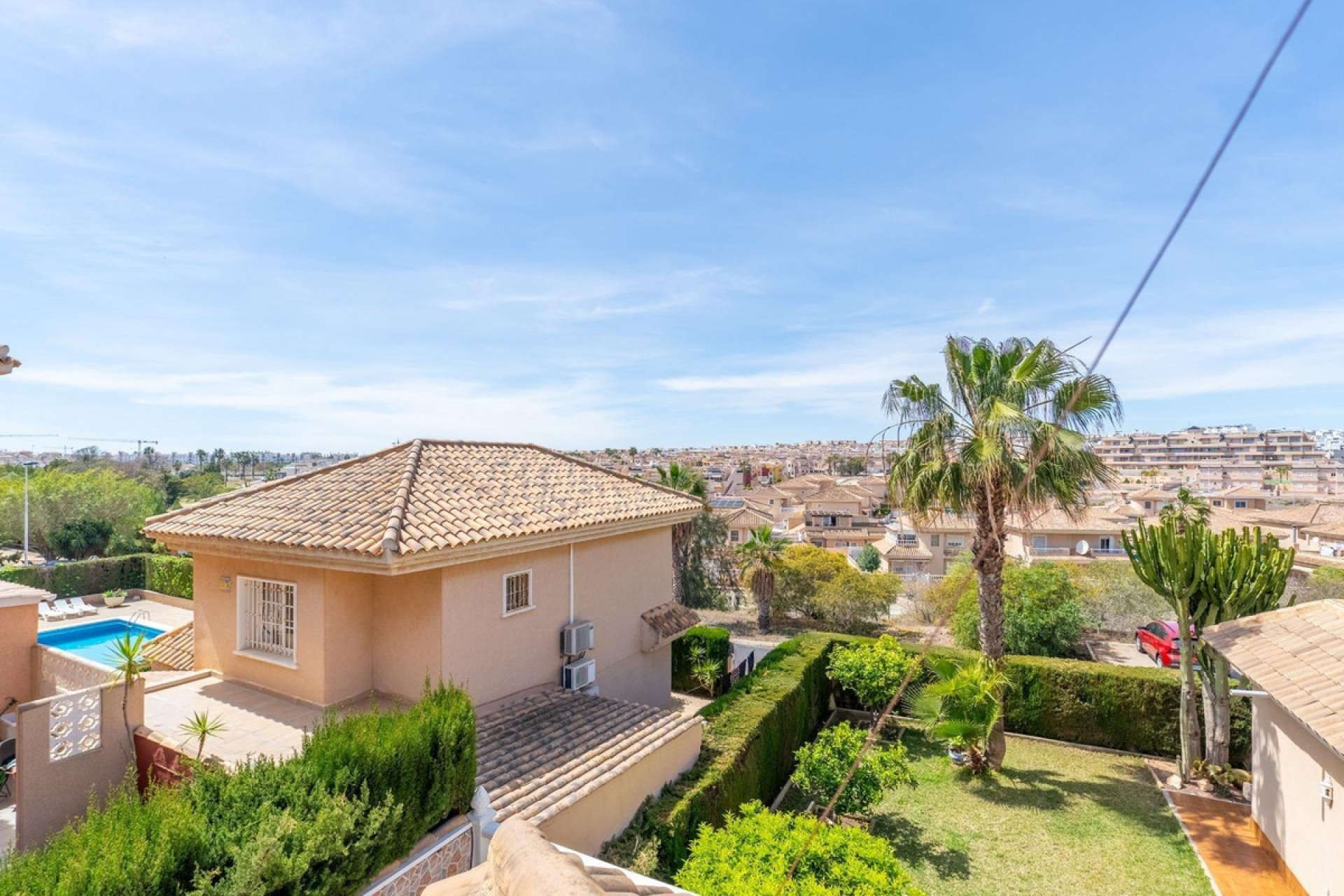 Resale - Villa -
Torrevieja - Torrevieja Centro