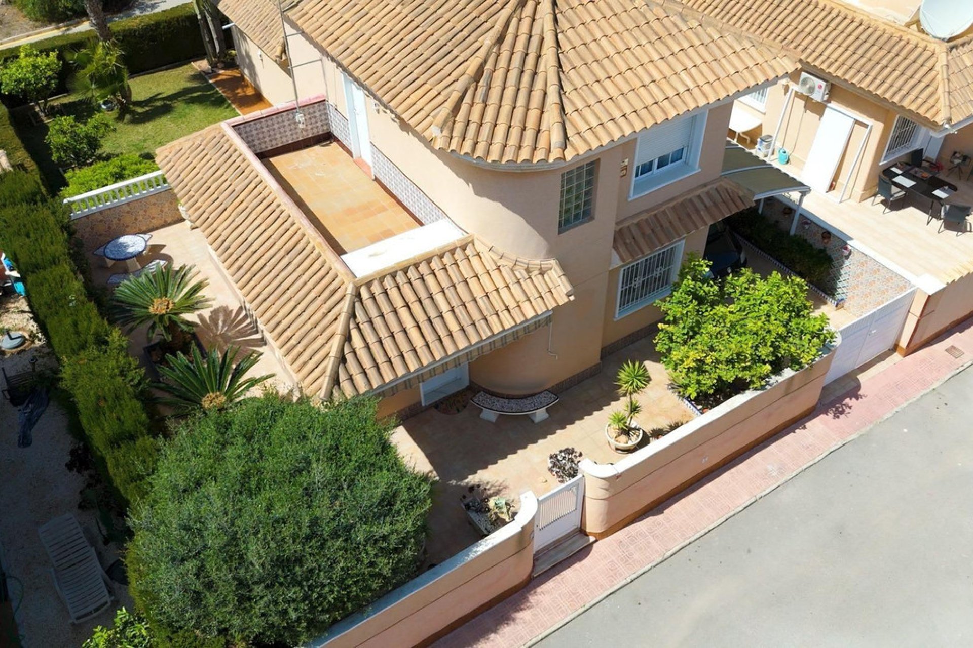 Resale - Villa -
Torrevieja - Torrevieja Centro