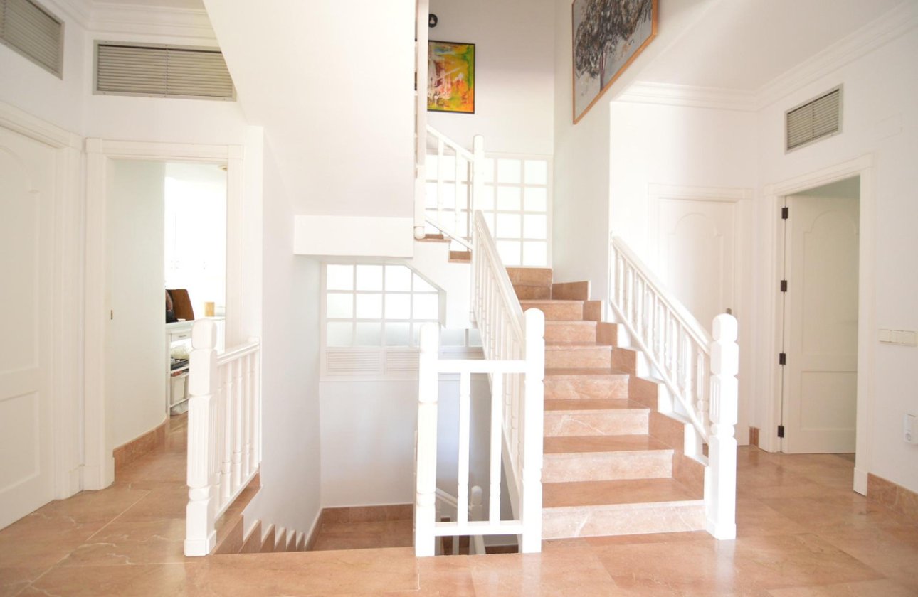 Resale - Villa -
Torrevieja - Torrevieja Centro