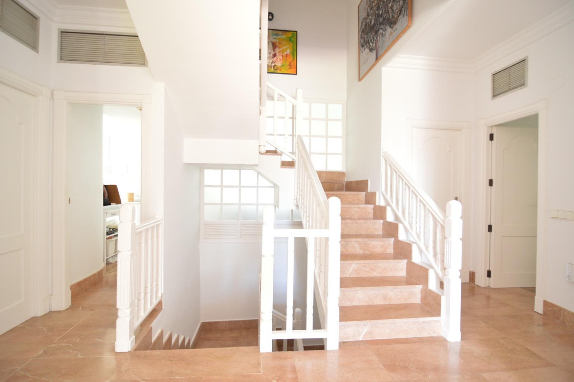 Resale - Villa -
Torrevieja - Torrevieja Centro