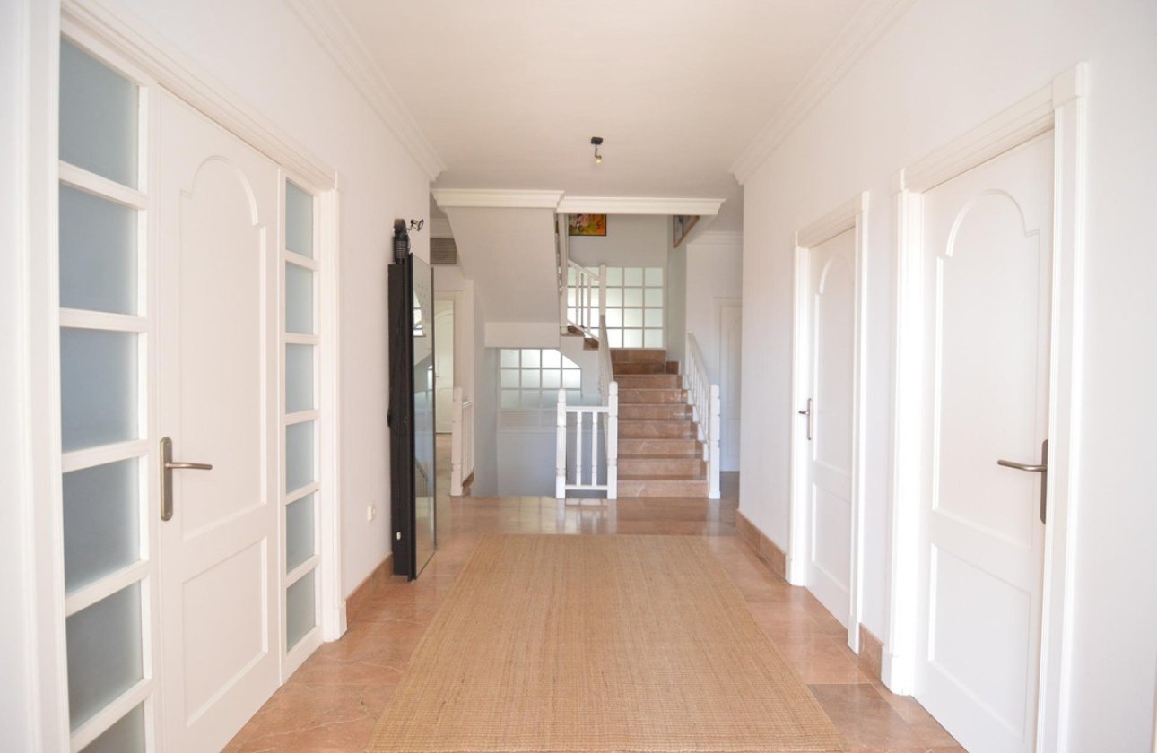 Resale - Villa -
Torrevieja - Torrevieja Centro