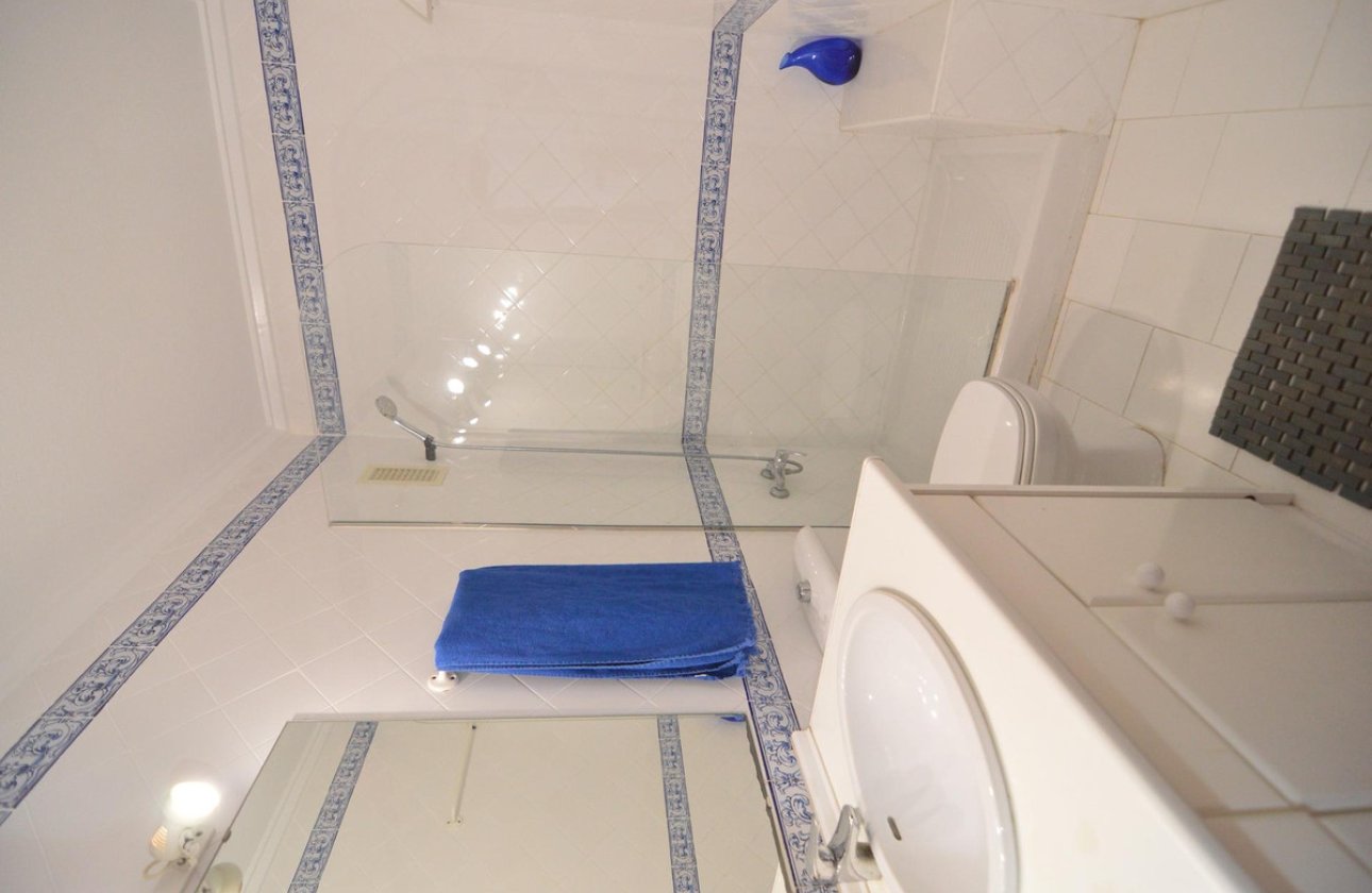 Resale - Villa -
Torrevieja - Torrevieja Centro