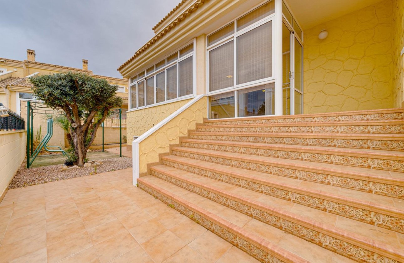Resale - Villa -
Torrevieja - Torrevieja Centro