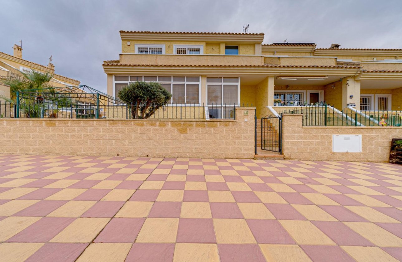 Resale - Villa -
Torrevieja - Torrevieja Centro
