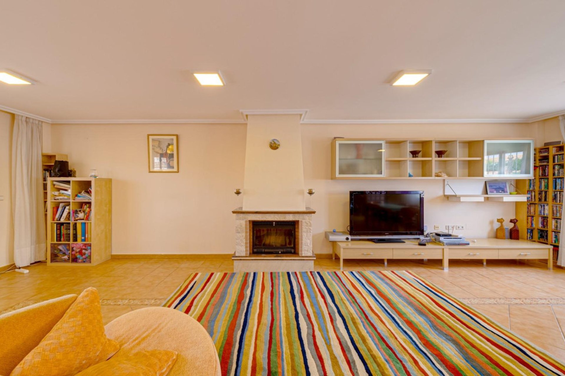 Resale - Villa -
Torrevieja - Torrevieja Centro