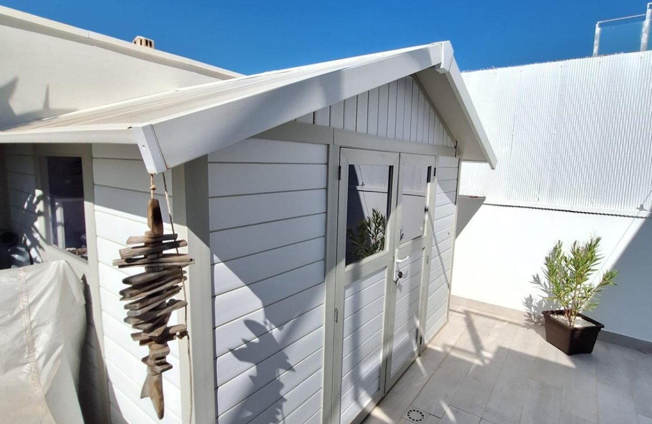 Resale - Villa -
Torrevieja - Torrevieja Centro