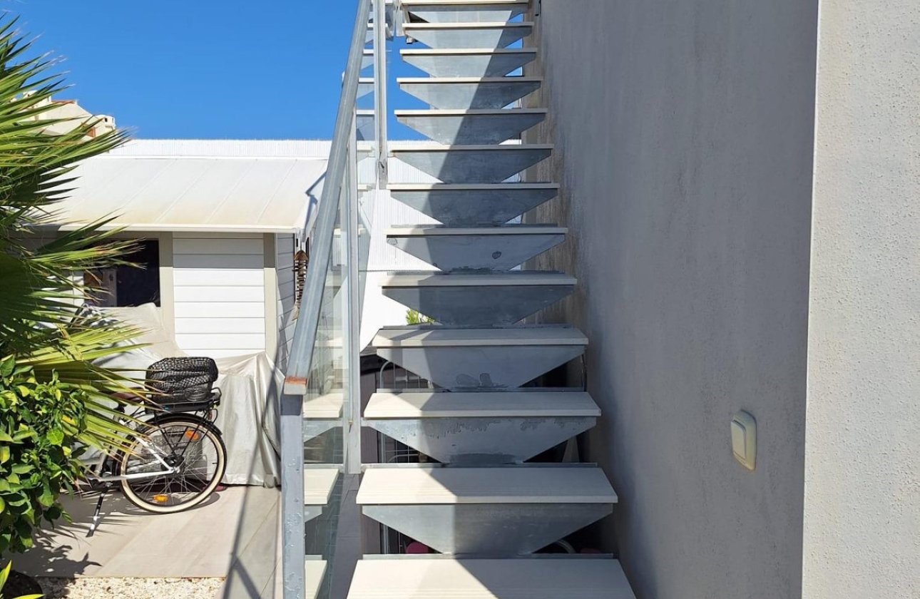 Resale - Villa -
Torrevieja - Torrevieja Centro