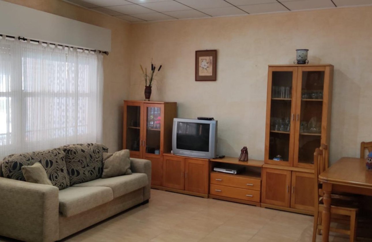 Resale - Villa -
Torrevieja - Torrevieja Centro