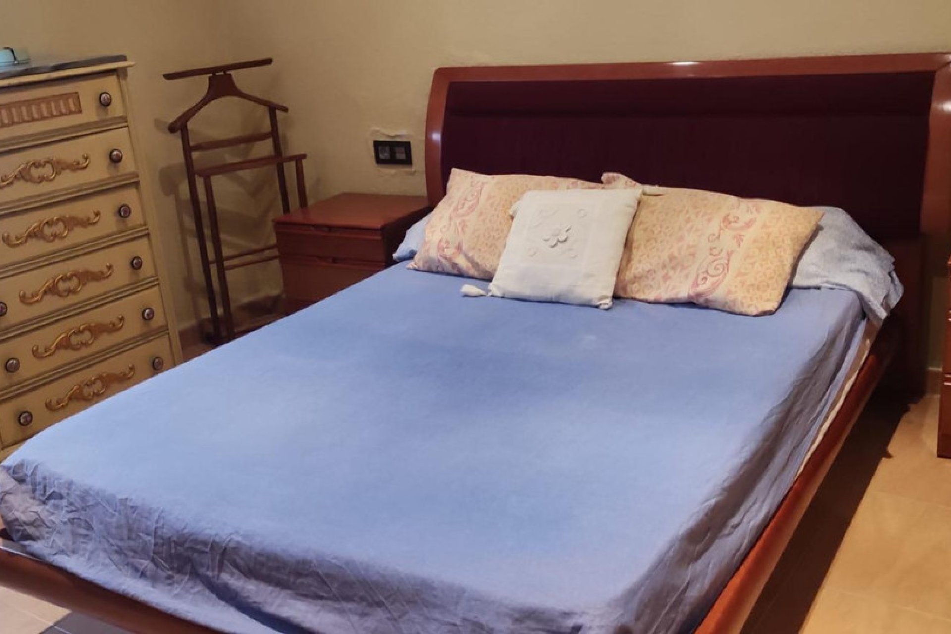 Resale - Villa -
Torrevieja - Torrevieja Centro