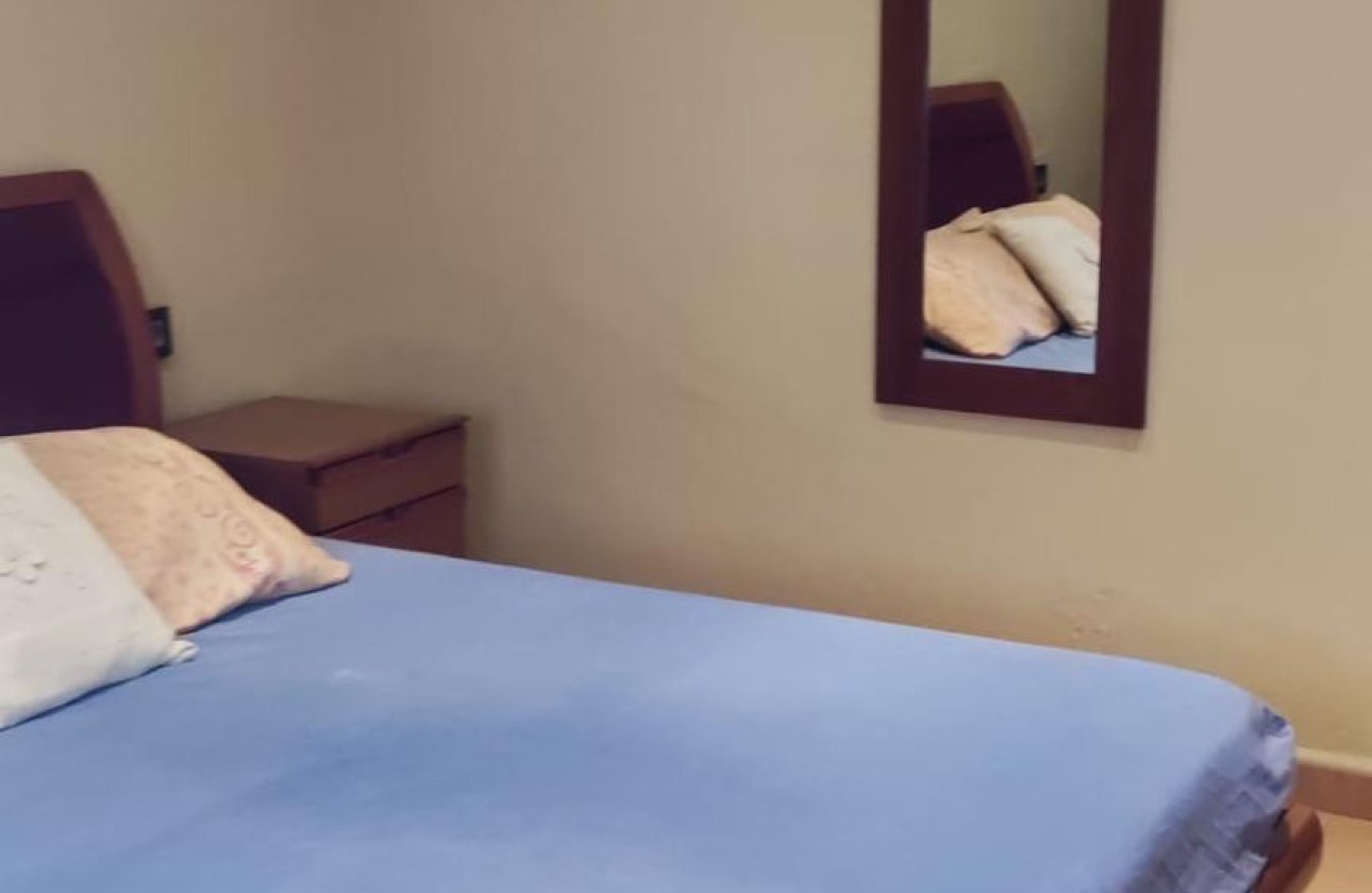 Resale - Villa -
Torrevieja - Torrevieja Centro