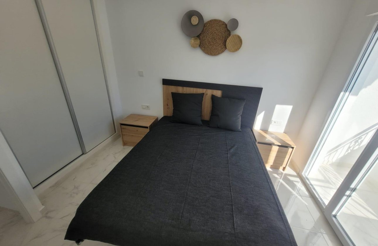 Resale - Villa -
Torrevieja - Torrevieja Centro