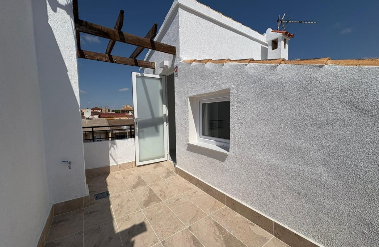 Resale - Villa -
Torrevieja - Torrevieja Centro