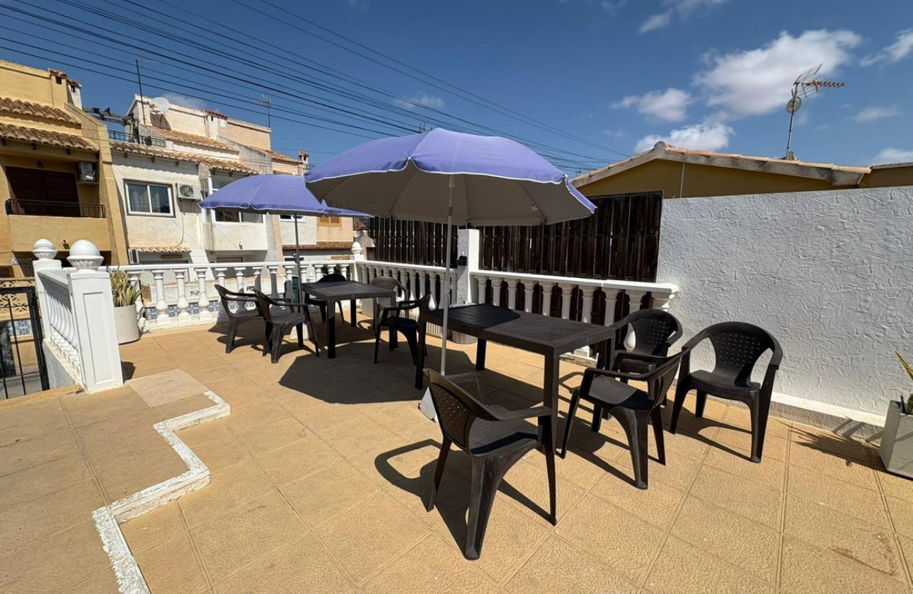 Resale - Villa -
Torrevieja - Torrevieja Centro