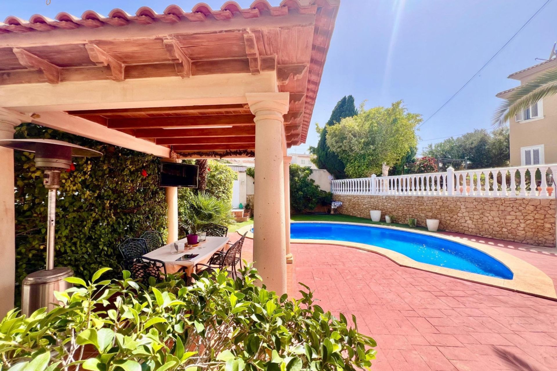 Resale - Villa -
Torrevieja - Torrevieja Centro