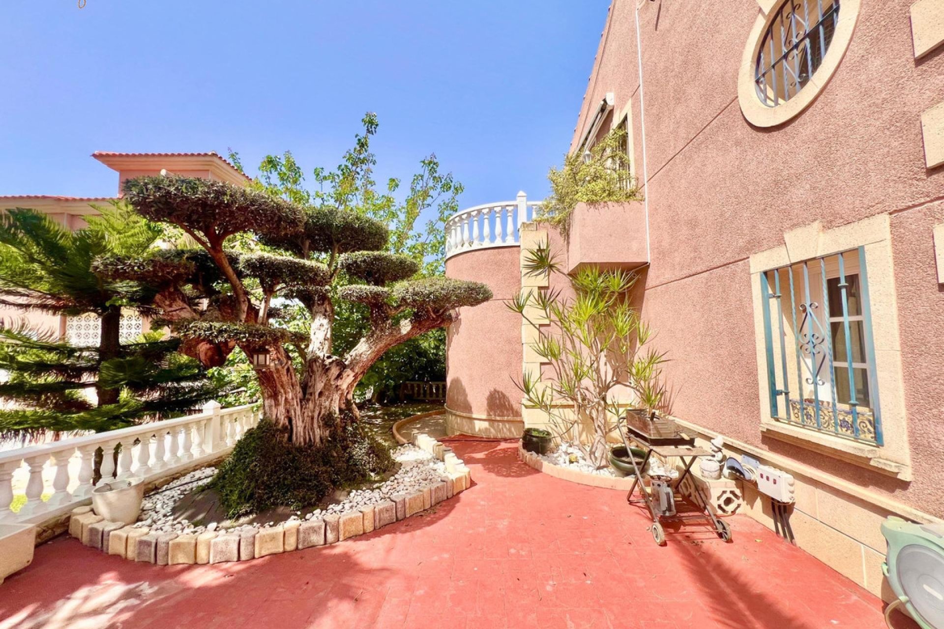 Resale - Villa -
Torrevieja - Torrevieja Centro