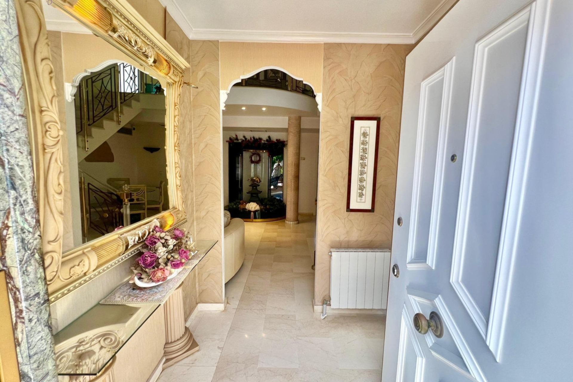 Resale - Villa -
Torrevieja - Torrevieja Centro