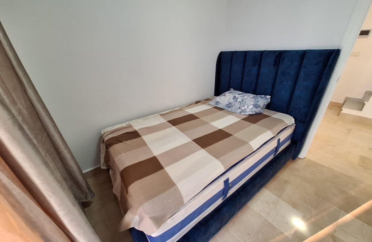 Resale - Villa -
Torrevieja - Torrevieja Centro