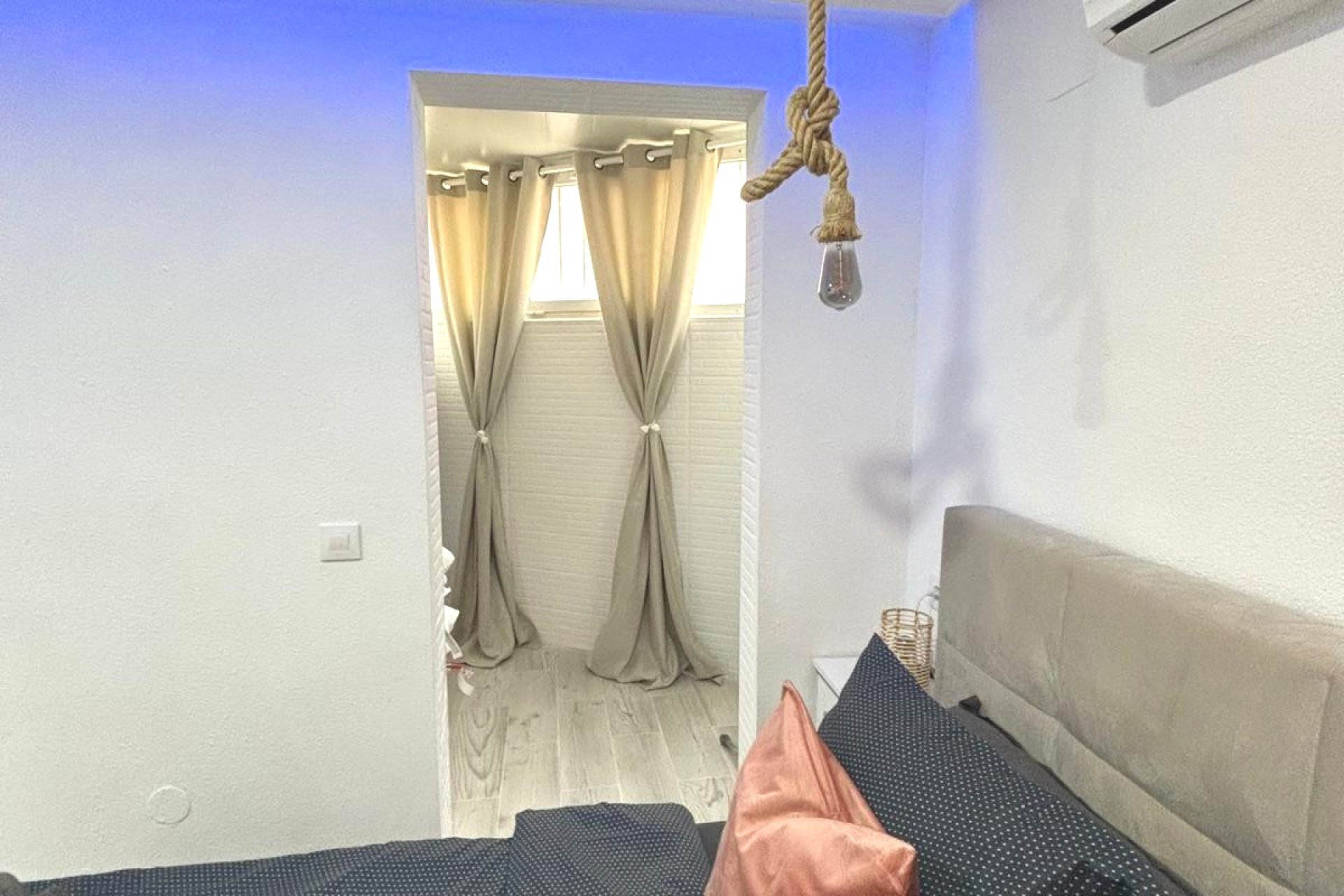 Resale - Villa -
Torrevieja - Torrevieja Centro