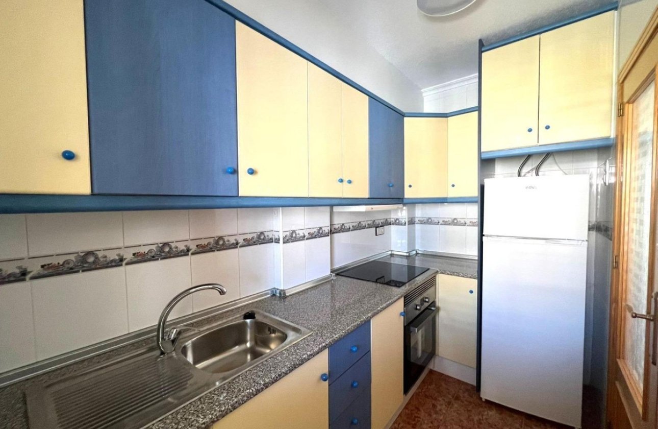 Resale - Villa -
Torrevieja - Torrevieja Centro