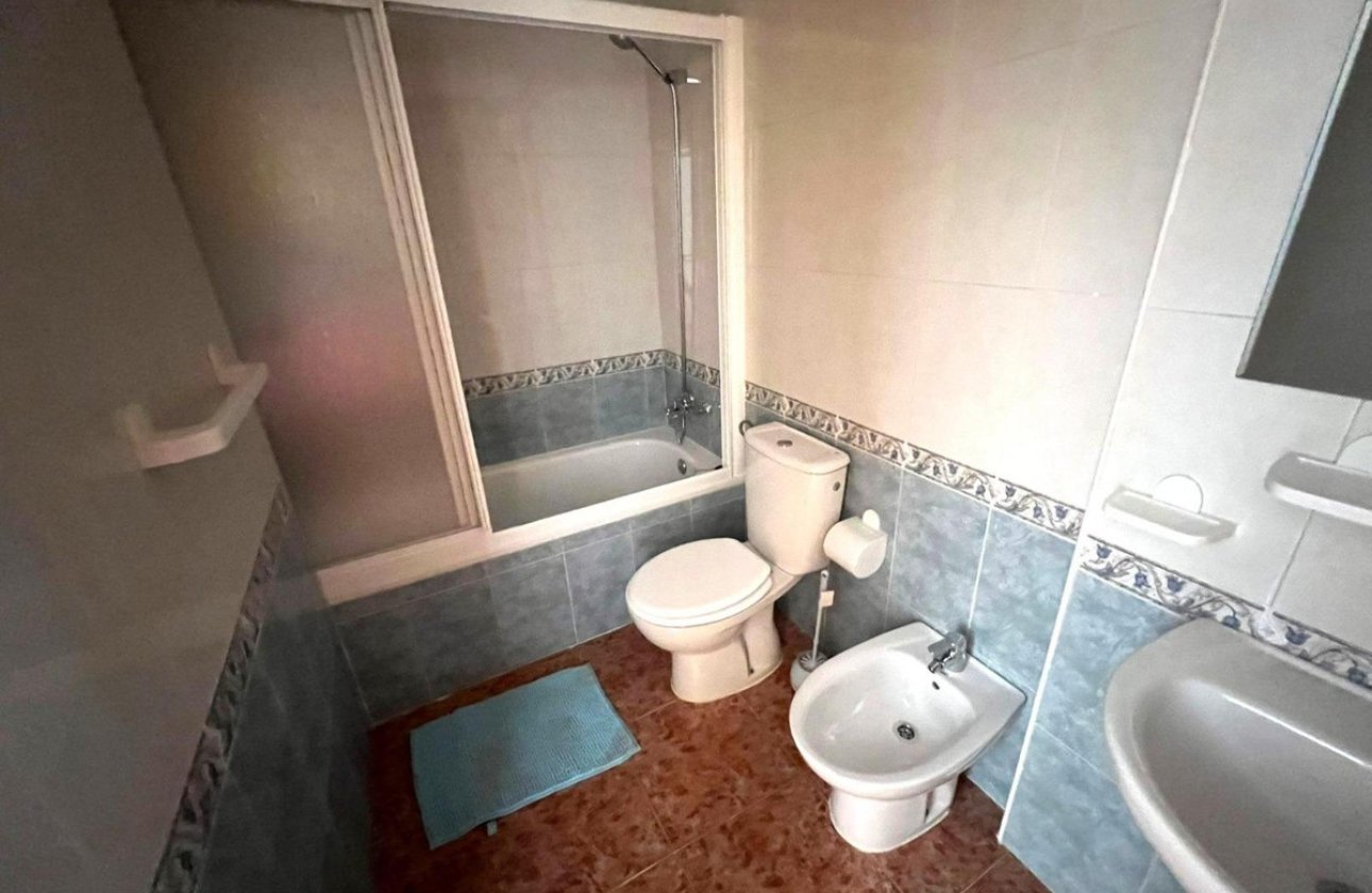 Resale - Villa -
Torrevieja - Torrevieja Centro