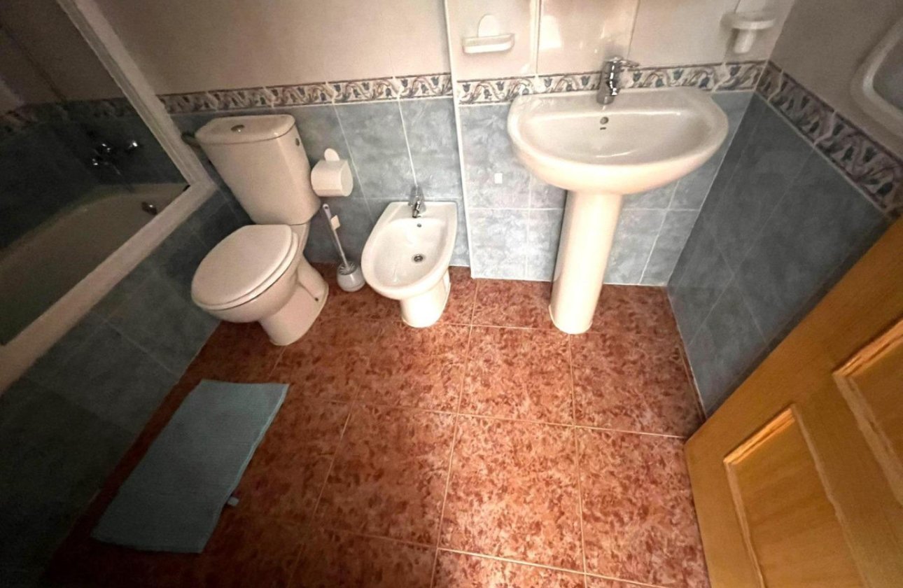 Resale - Villa -
Torrevieja - Torrevieja Centro