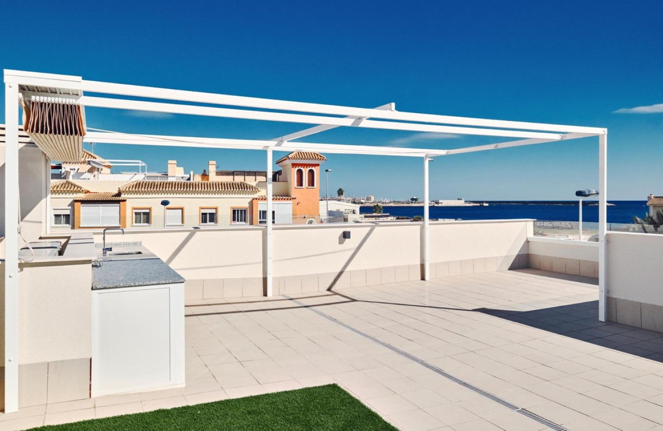 Resale - Villa -
Torrevieja - Torrevieja Centro