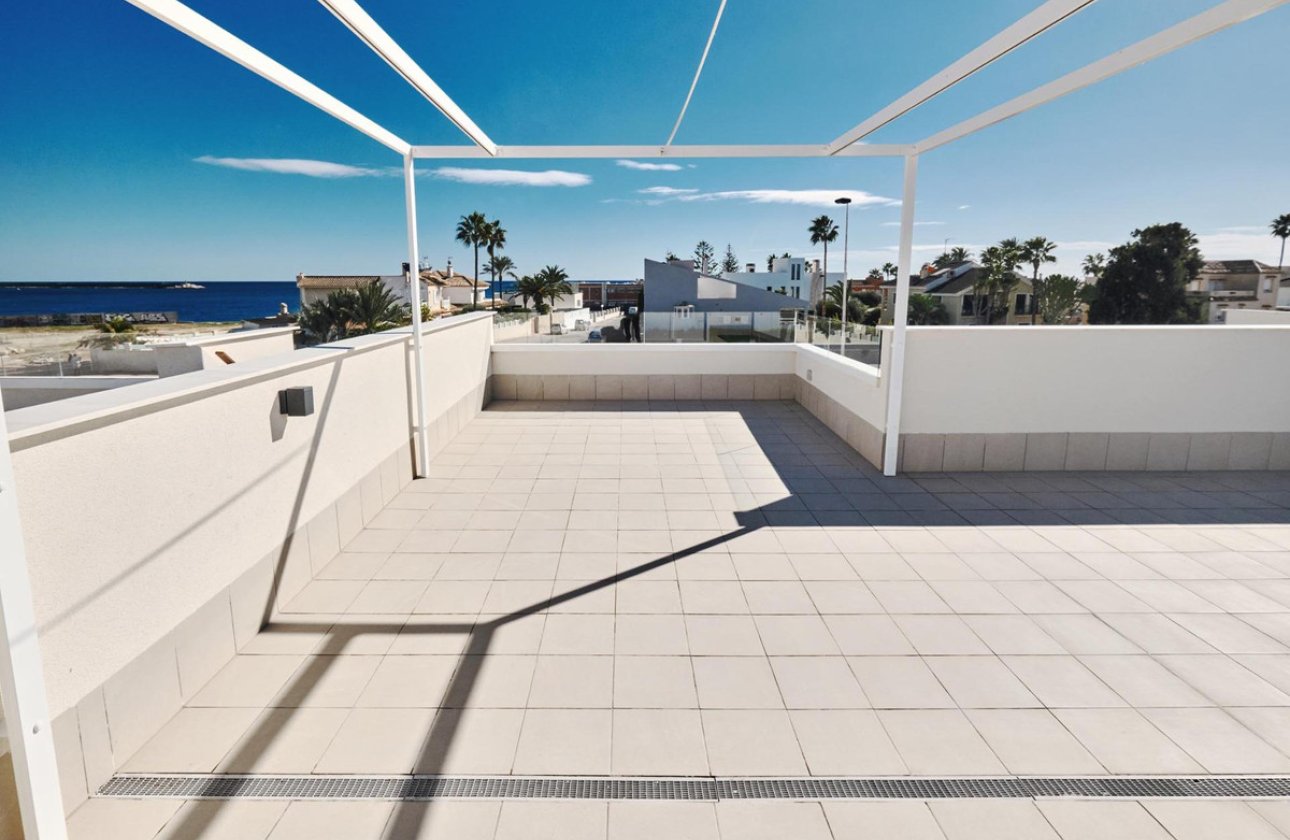 Resale - Villa -
Torrevieja - Torrevieja Centro