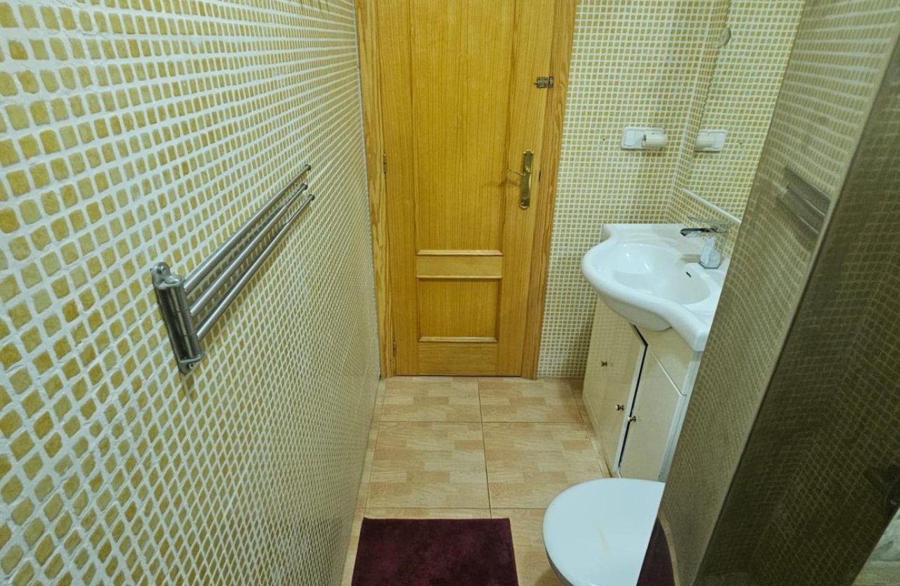 Resale - Villa -
Torrevieja - Torrevieja Centro