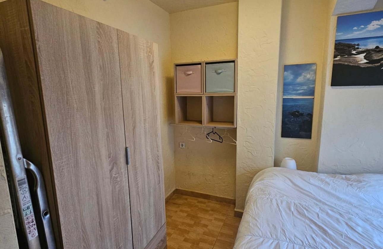 Resale - Villa -
Torrevieja - Torrevieja Centro