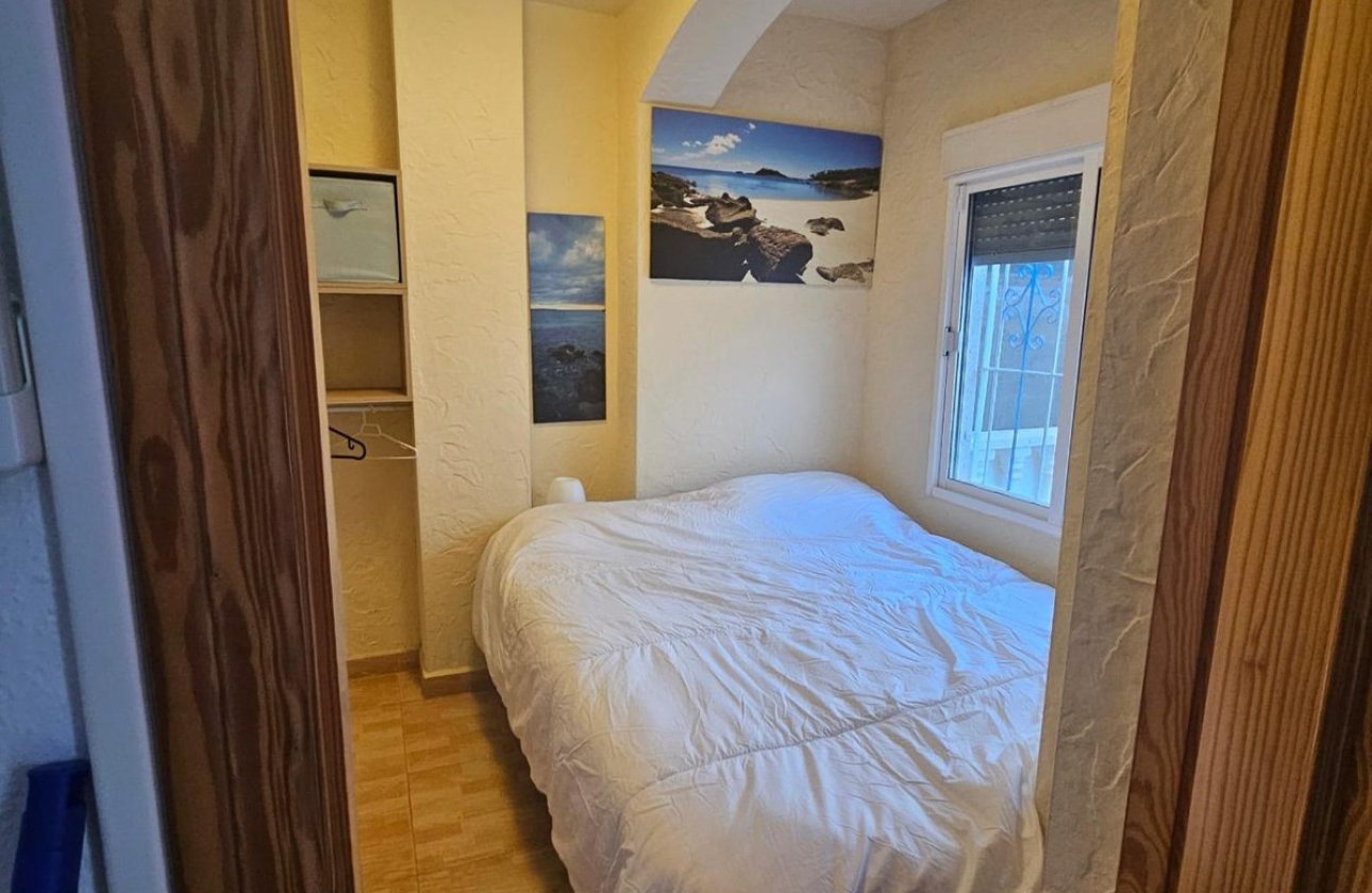 Resale - Villa -
Torrevieja - Torrevieja Centro