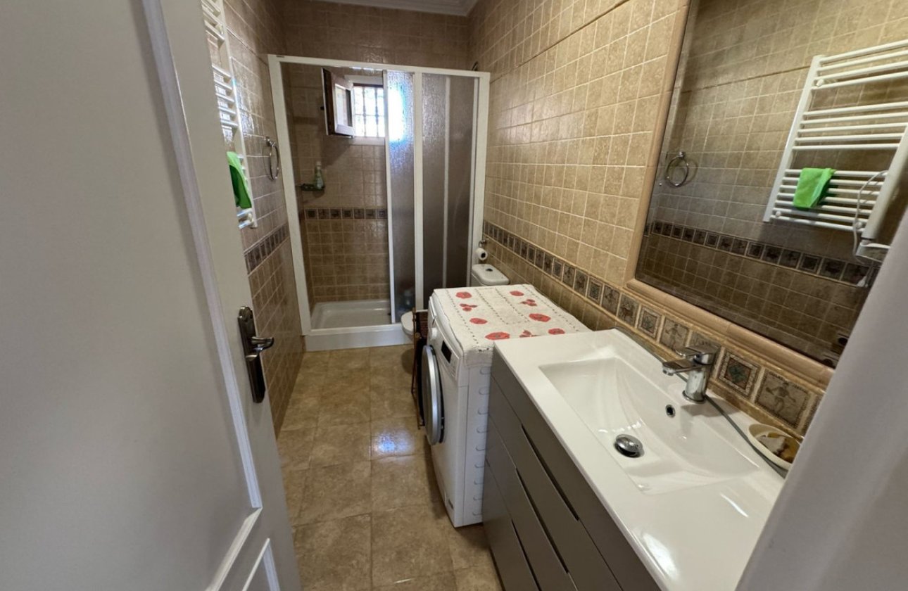 Resale - Villa -
Torrevieja - Torrevieja Centro