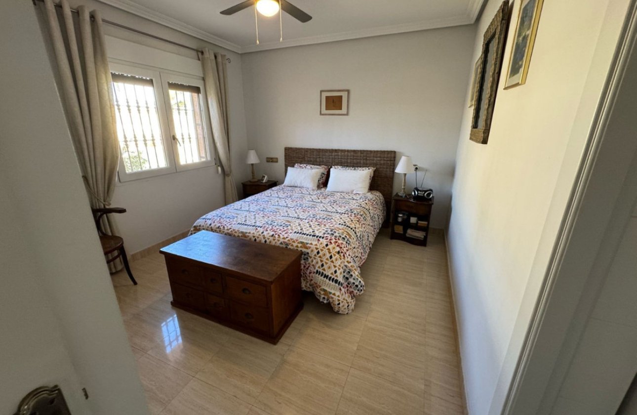 Resale - Villa -
Torrevieja - Torrevieja Centro
