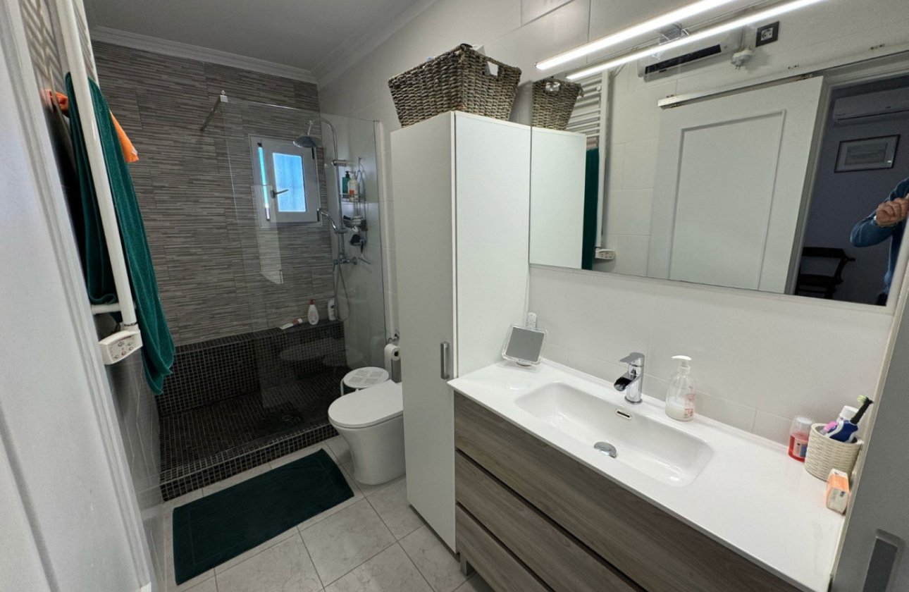 Resale - Villa -
Torrevieja - Torrevieja Centro