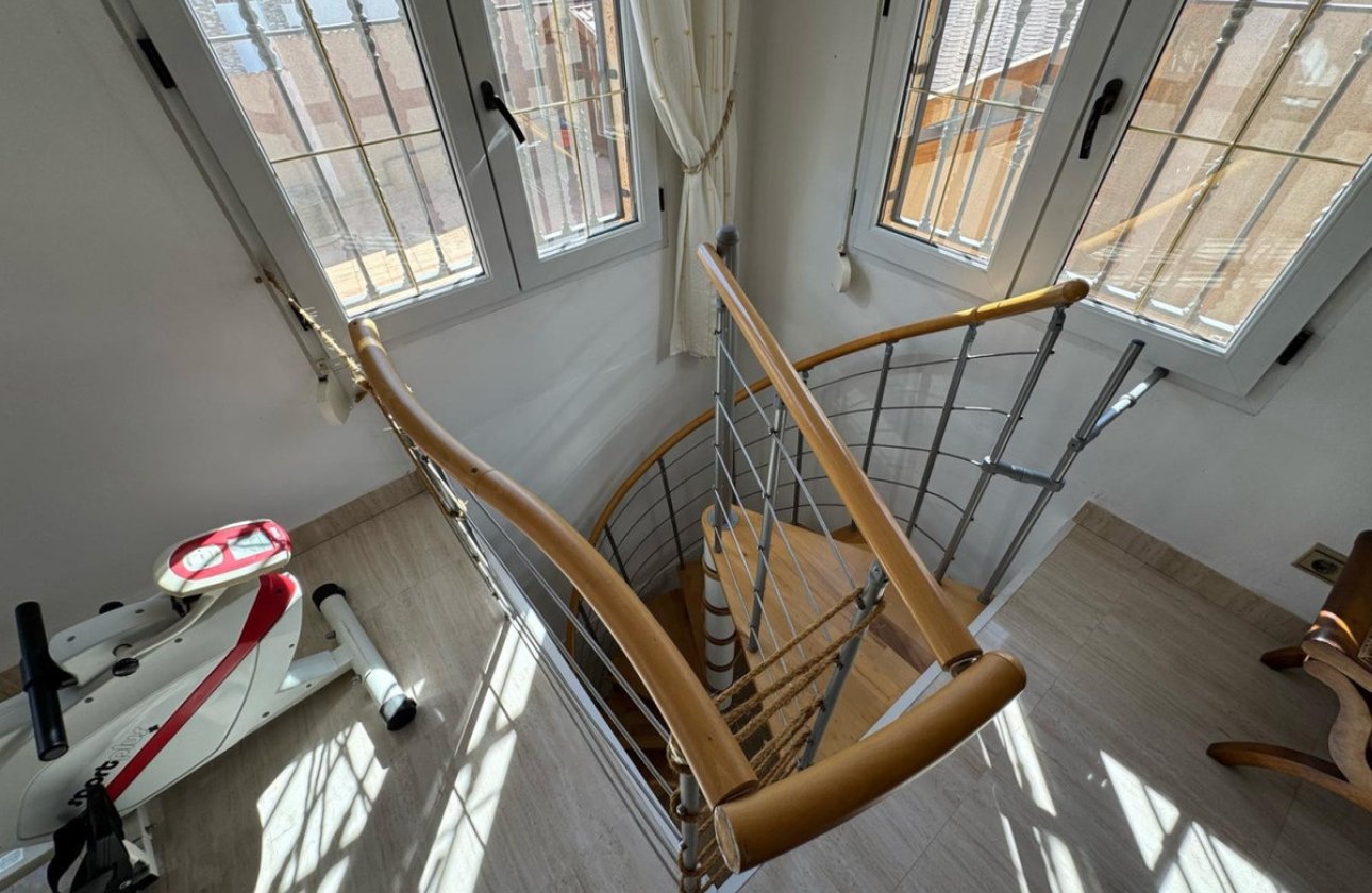 Resale - Villa -
Torrevieja - Torrevieja Centro