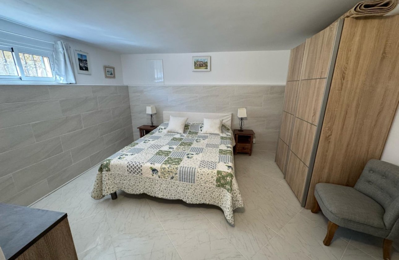 Resale - Villa -
Torrevieja - Torrevieja Centro