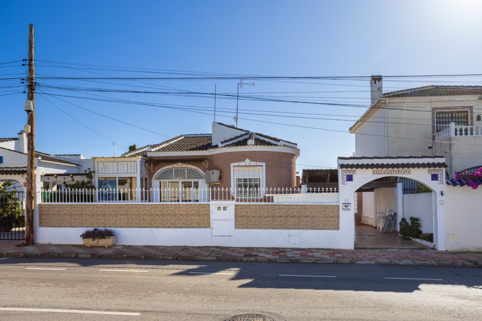 Resale - Villa -
Torrevieja - Torrevieja Centro