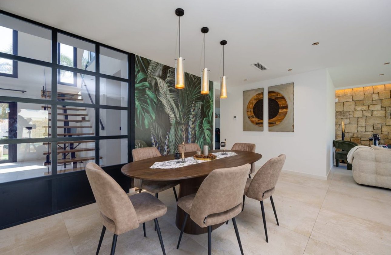 Resale - Villa -
Torrevieja - Torrevieja Centro