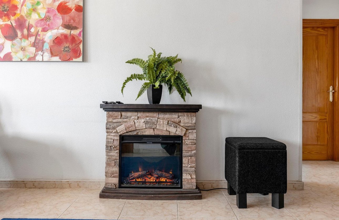 Resale - Villa -
Torrevieja - Torrevieja Centro